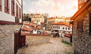 bu-sonbaharda-kesfedilmesi-gereken-en-guzel-tatil-rotalari-UQnr7wlX.jpg
