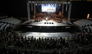 izmirde-hatay-medeniyetler-korosundan-anlamli-konser-ve-baskan-soyerin-tesekkurleri-kHCsP8pv.jpg