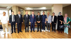 kocaeli-buyuksehir-belediyesi-ve-endonezya-heyetleri-arasinda-isbirligi-ve-tecrube-paylasimi-toplantisi-EjFLZWqa.jpg