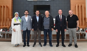 selcuklu-belediye-baskani-ahmet-pekyatirmaci-ak-parti-konya-milletvekili-ziya-altunyaldiz-ile-birlikte-is-OeBnX2Uk.jpg