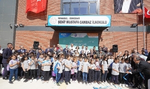 uskudar-sehit-mustafa-cambaz-ilkokulunun-yeni-egitim-yili-acilisi-cosku-ile-gerceklestirildi-dVHpfIsf.jpg