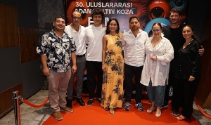 adana-altin-koza-film-festivalinde-ikinci-gun-renkli-ve-duygusal-anlar-avYCypFN.jpg
