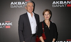 akbank-sanat-33-akbank-caz-festivali-ve-al-di-meola-konseri-5ywdfrBi.jpg