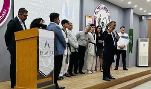 bab-il-sark-mardin-belgeselinin-ilk-galasi-buyuk-ilgiyle-gerceklesti-CQ1vqamy.jpg