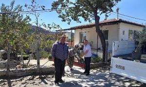edremit-belediyesi-orman-yanginina-mudahale-ve-fidan-destegi-ile-yaralari-sariyor-dGtXEm6t.jpg