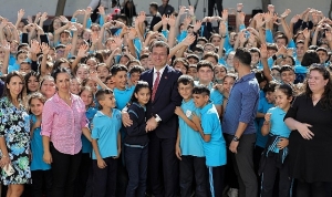 ibbnin-ogrencilere-yonelik-kirtasiye-dagitim-seferberligi-2023-2024-egitim-ogretim-yili-basladi-qSlMCtLc.jpg