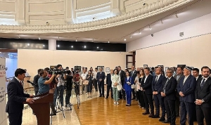 islam-medeniyetlerinin-zenginlikleri-ozbekistanda-hat-eserleri-sergisi-ile-bir-araya-geliyor-7v7ZmpQi.jpg