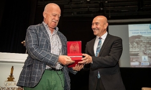 izmirde-tarih-ve-kultur-uzerine-unlu-tarihci-philip-mansel-ile-soylesi-ddL5yOlj.jpg