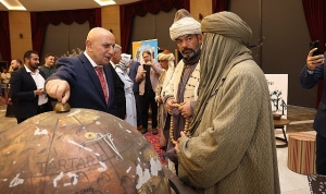 kecioren-sanat-galerisinde-selcuklu-donemi-eserlerinden-ilham-alan-kubad-bat-sergisi-acildi-psajOCFM.jpg