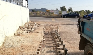 kemer-belediyesi-yol-ve-kaldirim-calismalarini-hiz-kesmeden-surduruyor-zIfi4nmk.jpg
