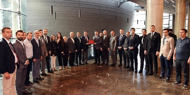 mhp-osmangazi-ilce-baskani-kerim-gursel-celebiden-baskan-mustafa-dundara-ziyaret-dgkXMHtJ.jpg