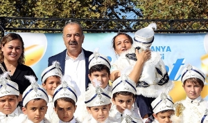 mudanyada-sunnet-senligi-coskuyla-gerceklestirildi-shjtcbVK.jpg