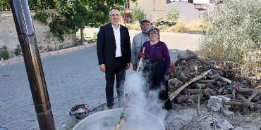nevsehir-belediye-baskani-dr-mehmet-savrandan-esnaf-ve-ev-ziyaretleri-DAasKyhl.jpg