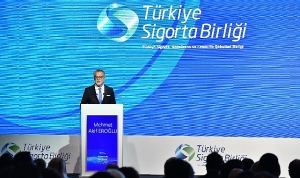 turkiye-sigorta-birliginin-duzenledigi-2-uluslararasi-sigorta-zirvesi-afet-riskleri-ve-sigorta-temasiyla-sektor-4IHQfYTn.jpg