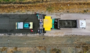 van-buyuksehir-belediyesi-caldiranda-beton-yol-calismalarini-hizlandirdi-BkeDmFsN.jpg