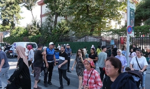 zeytinburnu-belediyesi-zabita-ekipleri-yeni-egitim-yilinda-guvenligi-saglamaya-devam-ediyor-SF2pwdyC.jpg